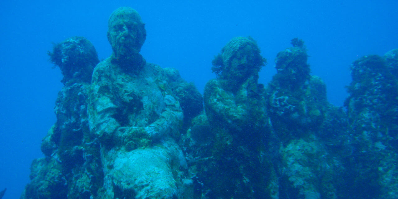 Statues immergées au large de Lanzarote