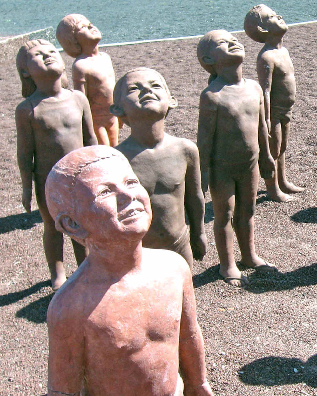 sculpture-enfants-canaries Enfants aux îles Canaries