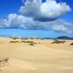 Nuages et dunes sur Fuerteventura