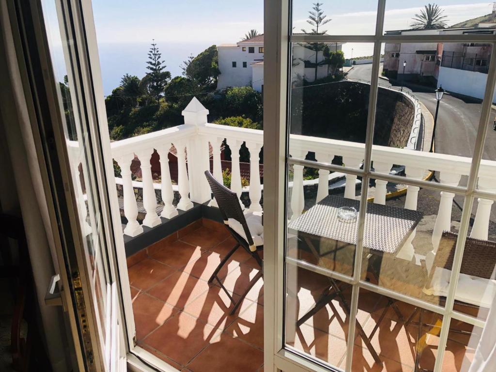 hotel boomerang el hierro canaries