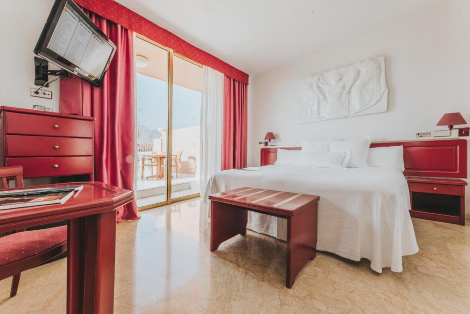 hotel cleopatra palace tenerife