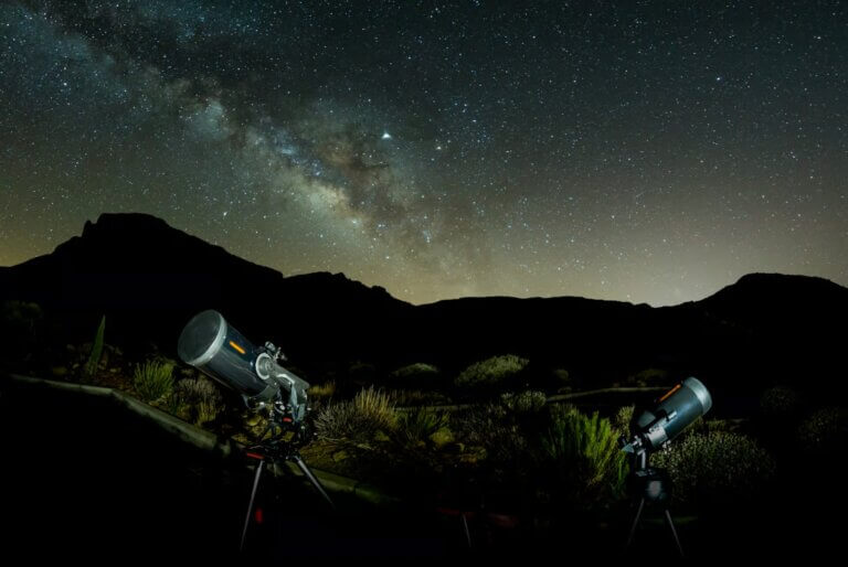 Observation des étoiles dans le parc du Teide